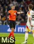 14.10.2024, Fussball UEFA Nations League 2024/25, Gruppe 3, 4.Spieltag, Deutschland - Niederlande, in der Allianz-Arena in Mnchen. Schiedsrichter Slavko Vincic (Slowenien) gestikuliert.