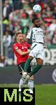 19.10.2024, Fussball 2. Bundesliga 2024/2025, 9. Spieltag, Hannover 96 - FC Schalke 04 , in der Heinz von Heiden Arena Hannover. (L-R) Marcel Halstenberg (Hannover) gegen Moussa Sylla (Schalke 04)


