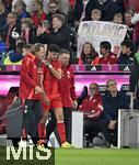 19.10.2024, Fussball 1. Bundesliga 2024/2025, 7. Spieltag,  FC Bayern Mnchen - VfB Stuttgart, in der Allianz-Arena Mnchen, Aleksandar Pavlovic (Bayern Mnchen) hat sich verletzt


