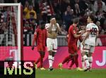 19.10.2024, Fussball 1. Bundesliga 2024/2025, 7. Spieltag,  FC Bayern Mnchen - VfB Stuttgart, in der Allianz-Arena Mnchen, Josha Vagnoman (Stuttgart) nachdenklich.


