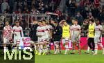 19.10.2024, Fussball 1. Bundesliga 2024/2025, 7. Spieltag,  FC Bayern Mnchen - VfB Stuttgart, in der Allianz-Arena Mnchen, Frust der Stuttgarter nach der Niederlage, Maximilian Mittelstdt (Stuttgart), Ermedin Demirovic (Stuttgart), Deniz Undav (Stuttgart), Yannik Keitel (Stuttgart), Ramon Hendriks (Stuttgart), Deniz Undav (Stuttgart) 


