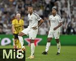 22.10.2024, Fussball UEFA Champions League 2024/2025, 3.Spieltag, Real Madrid - Borussia Dortmund, im Estadio Santiango Bernabeu in Madrid (Spanien), Kylian Mbappe (Real Madrid) ist ratlos


