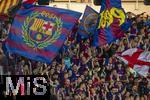 23.10.2024, Fussball UEFA Champions League 2024/2025, 3.Spieltag, FC Barcelona - FC Bayern Mnchen, im Estadi Olimpic Lluis Companys (Barcelona).
Die Barcelona Fans feiern ihre Mannschaft

