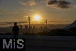 23.10.2024, Fussball UEFA Champions League 2024/2025, 3.Spieltag, FC Barcelona - FC Bayern Mnchen, im Estadi Olimpic Lluis Companys (Barcelona). Abendstimmung im Olympiapark, Blick auf die Stadt im Sonnenuntergang
 

