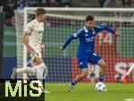 29.10.2024, Fussball DFB-Pokal 2024/2025, 2.Runde, FC Augsburg - FC Schalke 04, in der WWK-Arena Augsburg.  re: Mehmet Aydin (FC Schalke 04) 

