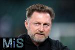 29.10.2024, Fussball DFB Pokal 2024/2025, 2. Runde, VfL Wolfsburg - Borussia Dortmund, in der Volkswagen Arena Wolfsburg. Trainer Ralph Hasenhttl (VfL Wolfsburg)


