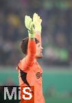 29.10.2024, Fussball DFB Pokal 2024/2025, 2. Runde, VfL Wolfsburg - Borussia Dortmund, in der Volkswagen Arena Wolfsburg. Torwart Gregor Kobel (Borussia Dortmund)


