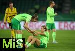 29.10.2024, Fussball DFB Pokal 2024/2025, 2. Runde, VfL Wolfsburg - Borussia Dortmund, in der Volkswagen Arena Wolfsburg. (L-R) Patrick Wimmer (VfL Wolfsburg) und Lovro Majer (VfL Wolfsburg)


