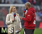 02.11.2024, Fussball 1. Bundesliga 2024/2025, 9. Spieltag,  FC Bayern Mnchen - 1.FC Union Berlin, in der Allianz-Arena Mnchen, Trainer Vincent Kompany (FC Bayern Mnchen) beim Interview mit sky


