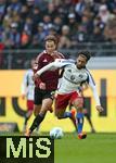 03.11.2024, Fussball 2. Bundesliga 2024/2025, 11. Spieltag, Hamburger SV - 1. FC Nrnberg , im Volksparkstadion Hamburg. (L-R) Caspar Jander (Nrnberg) gegen Immanuel Pherai (Hamburg)


