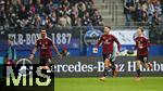 03.11.2024, Fussball 2. Bundesliga 2024/2025, 11. Spieltag, Hamburger SV - 1. FC Nrnberg , im Volksparkstadion Hamburg. Jubel (L-R) Torschtze Mahir Emreli (Nrnberg), Stefanos Tzimas (Nrnberg) und Caspar Jander (Nrnberg) zum Tor zum 1:1


