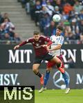 03.11.2024, Fussball 2. Bundesliga 2024/2025, 11. Spieltag, Hamburger SV - 1. FC Nrnberg , im Volksparkstadion Hamburg. (L-R) Stefanos Tzimas (Nrnberg) gegen Daniel Elfadli (Hamburg)


