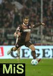 09.11.2024, Fussball 1. Bundesliga 2024/2025, 10. Spieltag, FC St. Pauli - FC Bayern Mnchen, im Millerntor-Stadion Hamburg. Lars Ritzka (FC St. Pauli)


