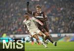 09.11.2024, Fussball 1. Bundesliga 2024/2025, 10. Spieltag, FC St. Pauli - FC Bayern Mnchen, im Millerntor-Stadion Hamburg. (L-R) Leroy Sane (Bayern Mnchen) gegen Eric Smith (FC St. Pauli)


