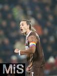 09.11.2024, Fussball 1. Bundesliga 2024/2025, 10. Spieltag, FC St. Pauli - FC Bayern Mnchen, im Millerntor-Stadion Hamburg. Jackson Irvine (FC St. Pauli)


