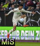 10.11.2024, Fussball 1. Bundesliga 2024/2025, 10. Spieltag, FC Augsburg - TSG 1899 Hoffenheim, in der WWK-Arena Augsburg,  Dimitrios Christos Giannoulis (FC Augsburg) am Ball 