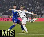 16.11.2024, Fussball UEFA Nations League 2024/25, Gruppe 3, 5.Spieltag, Deutschland - Bosnien-Herzegowina, im Europa-Park-Stadion (Freiburg) Maximilian Mittelstdt (Deutschland) zieht ab