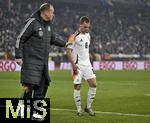 16.11.2024, Fussball UEFA Nations League 2024/25, Gruppe 3, 5.Spieltag, Deutschland - Bosnien-Herzegowina, im Europa-Park-Stadion (Freiburg) Josua Kimmich (Deutschland) geht angeschlagen aus dem Spiel