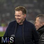 16.11.2024, Fussball UEFA Nations League 2024/25, Gruppe 3, 5.Spieltag, Deutschland - Bosnien-Herzegowina, im Europa-Park-Stadion (Freiburg), Trainer Julian Nagelsmann (Deutschland) lachend vor dem Spiel, re: Lothar Matthus 