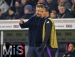 16.11.2024, Fussball UEFA Nations League 2024/25, Gruppe 3, 5.Spieltag, Deutschland - Bosnien-Herzegowina, im Europa-Park-Stadion (Freiburg),  v.li: Trainer Julian Nagelsmann (Deutschland) mit Leroy Sane (Deutschland) 