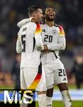 16.11.2024, Fussball UEFA Nations League 2024/25, Gruppe 3, 5.Spieltag, Deutschland - Bosnien-Herzegowina, im Europa-Park-Stadion (Freiburg), v.li: Pascal Gross (Deutschland), Serge Gnabry (Deutschland) gut gelaunt  