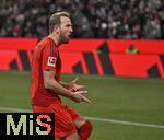 22.11.2024, Fussball 1. Bundesliga 2024/2025, 11. Spieltag,  FC Bayern Mnchen - FC Augsburg, in der Allianz-Arena Mnchen, Torjubel von Harry Kane (FC Bayern Mnchen) 


