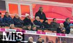 22.11.2024, Fussball 1. Bundesliga 2024/2025, 11. Spieltag,  FC Bayern Mnchen - FC Augsburg, in der Allianz-Arena Mnchen, Ehrentribne mit Dieter Hoeness, Ex-Vorstandsvorsitzender Karl-Heinz Rummenigge (FC Bayern Mnchen) mit Mtze, Ehren-Prsident Uli Hoene (FC Bayern Mnchen, Hoeness), Geschftsfhrer Michael Diederich (FC Bayern Mnchen), Sportvorstand Max Eberl (Bayern Mnchen), 


