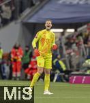 22.11.2024, Fussball 1. Bundesliga 2024/2025, 11. Spieltag,  FC Bayern Mnchen - FC Augsburg, in der Allianz-Arena Mnchen, Torwart Manuel Neuer (FC Bayern Mnchen) schreiend 

