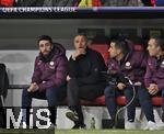 26.11.2024,  Fussball UEFA Championsleague 2024/2025: 5.Spieltag, FC Bayern Mnchen - Paris St. Germain, in der Allianz-Arena Mnchen.   Trainer Luis Enrique (FC Paris Saint-Germain) ratlos. 
  

