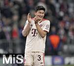 26.11.2024,  Fussball UEFA Championsleague 2024/2025: 5.Spieltag, FC Bayern Mnchen - Paris St. Germain, in der Allianz-Arena Mnchen.   Minjae Kim (Bayern Mnchen) freut sich sehr 
  

