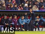 26.11.2024,  Fussball UEFA Championsleague 2024/2025: 5.Spieltag, FC Bayern Mnchen - Paris St. Germain, in der Allianz-Arena Mnchen. Trainer Luis Enrique (FC Paris Saint-Germain) in Rage