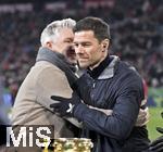 03.12.2024, Fussball DFB-Pokal 2024/2025, Achtelfinale, FC Bayern Mnchen - Bayer Leverkusen, in der Allianz-Arena Mnchen.   Trainer Trainer Xabi Alonso (Leverkusen) mit Bastian Schweinsteiger 


