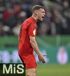 03.12.2024, Fussball DFB-Pokal 2024/2025, Achtelfinale, FC Bayern Mnchen - Bayer Leverkusen, in der Allianz-Arena Mnchen.   Joshua Kimmich (FC Bayern Mnchen) ist sauer


