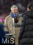 03.12.2024, Fussball DFB-Pokal 2024/2025, Achtelfinale, FC Bayern Mnchen - Bayer Leverkusen, in der Allianz-Arena Mnchen. Bastian Schweinsteiger beim Interview von ARD am Spielfeldrand.