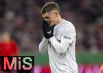 03.12.2024, Fussball DFB-Pokal 2024/2025, Achtelfinale, FC Bayern Mnchen - Bayer Leverkusen, in der Allianz-Arena Mnchen. Florian Wirtz (Leverkusen) frustriert.