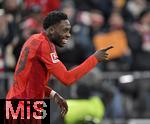 20.12.2024, Fussball 1. Bundesliga 2024/2025, 15. Spieltag,  FC Bayern Mnchen - RB Leipzig, in der Allianz-Arena Mnchen. Torjubel von Alphonso Davies (FC Bayern Mnchen) 

