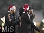 20.12.2024, Fussball 1. Bundesliga 2024/2025, 15. Spieltag,  FC Bayern Mnchen - RB Leipzig, in der Allianz-Arena Mnchen. v.l.  Jamal Musiala (FC Bayern Mnchen) 

