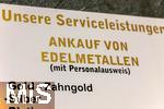 26.12.2024, Bad Wrishofen in Bayern, Weihnachten in der Fussgngerzone: Schmuckgeschft wirbt mit Ankauf von Edelmetallen. Goldankauf mit Personalausweis.