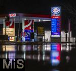 04.01.2025,  Bad Wrishofen in Bayern (Unterallgu), Aktuelle Spritpreisanzeige an einer Esso-Tankstelle, zum 1. Januar 2025 erhhte sich die staatliche CO2-Abgabe von 45 auf 55 Euro je Tonne, das wird die Spritpreise langfristig teurer machen. 