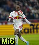 06.01.2025, Fussball 1. Bundesliga 2024/2025, Testspiel: RB Salzburg - FC Bayern Mnchen, in der Red Bull Arena Salzburg. Daouda Guindo (RB Salzburg) am Ball 