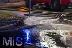 10.01.2025, Bad Wrishofen im Unterallgu, In Bad Wrishofen ist kurz vor 19 Uhr ein Grobrand in einem Parkaus am Bahnhof ausgebrochen. Beim Groeinsatz der Feuerwehren waren 160 Einsatzkrfte beim Lschen beschftigt.  