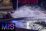10.01.2025, Bad Wrishofen im Unterallgu, In Bad Wrishofen ist kurz vor 19 Uhr ein Grobrand in einem Parkaus am Bahnhof ausgebrochen. Beim Groeinsatz der Feuerwehren waren 160 Einsatzkrfte beim Lschen beschftigt.  