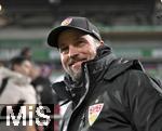 12.01.2025, Fussball 1. Bundesliga 2024/2025, 16. Spieltag, FC Augsburg - VfB Stuttgart, in der WWK-Arena Augsburg, Trainer Sebastian Hoene (Stuttgart) lacht
 

