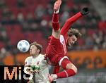 12.01.2025, Fussball 1. Bundesliga 2024/2025, 16. Spieltag, FC Augsburg - VfB Stuttgart, in der WWK-Arena Augsburg, Jacob Bruun Larsen (Stuttgart) segelt durch die Luft.
 

