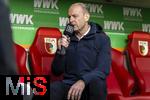 12.01.2025, Fussball 1. Bundesliga 2024/2025, 16. Spieltag, FC Augsburg - VfB Stuttgart, in der WWK-Arena Augsburg, Trainer Jess Thorup (FC Augsburg) beim Interview.