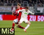 12.01.2025, Fussball 1. Bundesliga 2024/2025, 16. Spieltag, FC Augsburg - VfB Stuttgart, in der WWK-Arena Augsburg,  v.li: Ramon Hendriks (Stuttgart) gegen Elvis Rexhbecaj (FC Augsburg) 