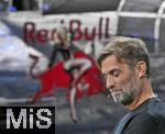 14.01.2025, Fussball, Pressekonferenz bei Red Bull in Salzburg, Jrgen Klopp (Global Head of Soccer bei Red Bull) stellt sich erstmals den Medien, im Hangar 7 am Salzburger Airport. Head of Soccer Jrgen Klopp (Red Bull) 