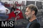 14.01.2025, Fussball, Pressekonferenz bei Red Bull in Salzburg, Jrgen Klopp (Global Head of Soccer bei Red Bull) stellt sich erstmals den Medien, im Hangar 7 am Salzburger Airport. Head of Soccer Jrgen Klopp (Red Bull) 