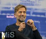 14.01.2025, Fussball, Pressekonferenz bei Red Bull in Salzburg, Jrgen Klopp (Global Head of Soccer bei Red Bull) stellt sich erstmals den Medien, im Hangar 7 am Salzburger Airport.  Jrgen Klopp steht Rede und Antwort.