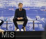 14.01.2025, Fussball, Pressekonferenz bei Red Bull in Salzburg, Jrgen Klopp (Global Head of Soccer bei Red Bull) stellt sich erstmals den Medien, im Hangar 7 am Salzburger Airport.  